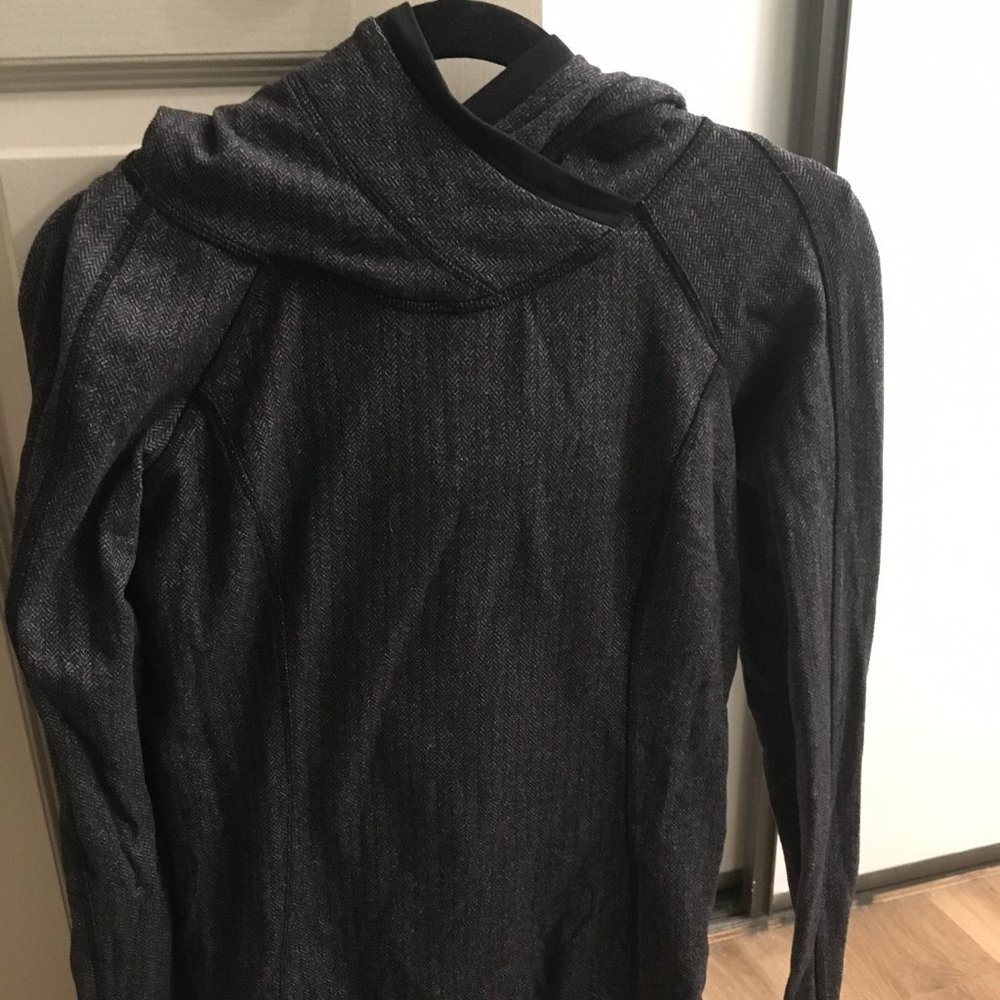 Lululemon Long Sleeved Top